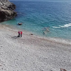 https://apartments-demori.in-istria.net