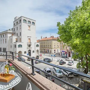 https://polai-center-apartments.in-istria.net